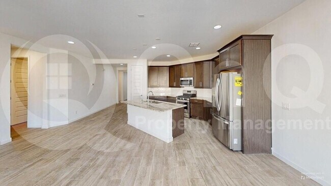 202 E Capricorn Way Chandler, AZ 85249 photo 3