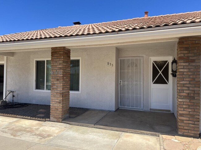 835 McLain St Escondido, CA 92027 photo 5