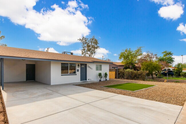 2031 E Orange St. Tempe, AZ 85281 photo 3