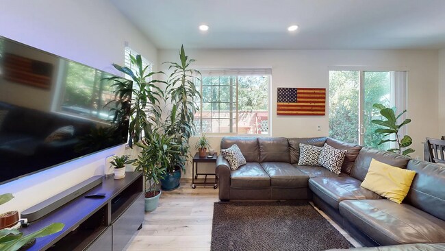 1286 Via Fanal Oceanside, CA 92056 photo 3