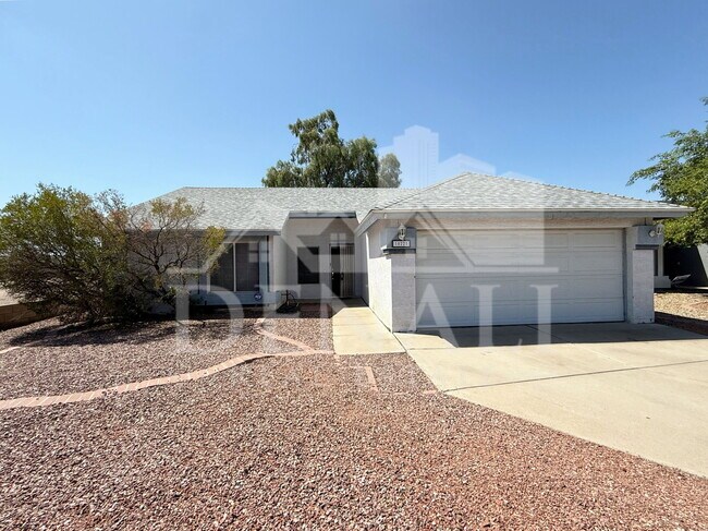 10225 W Windsor Blvd photo 2
