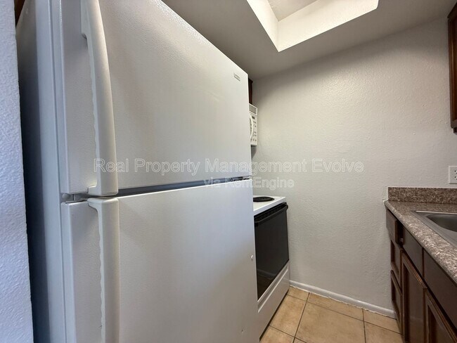 8821 N 2nd St Phoenix, AZ 85020 photo 5