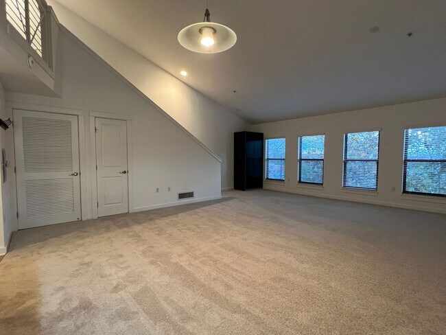 125 Patterson St San Jose, CA 95112 photo 3