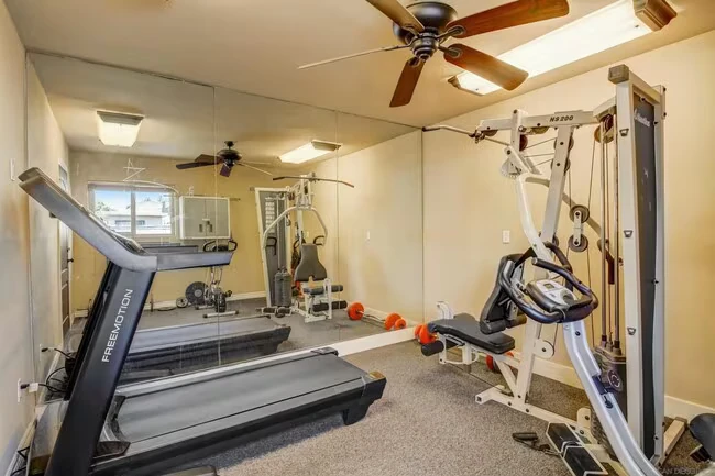 1450 Iris Ave Imperial Beach, CA 91932 photo 4