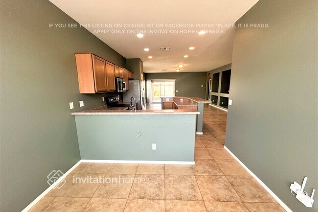 14611 W Acapulco Ln Surprise, AZ 85379 photo 5