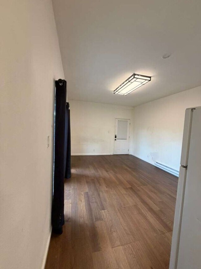 234 Fifth Ave Redwood City, CA 94063 photo 4