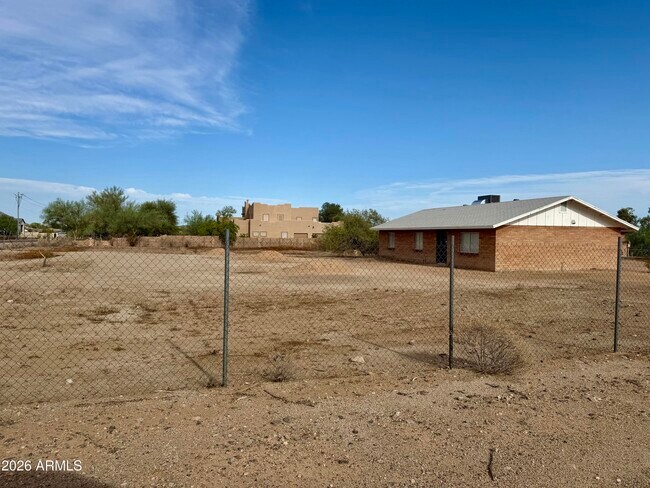 8659 W Calle Lejos photo 2