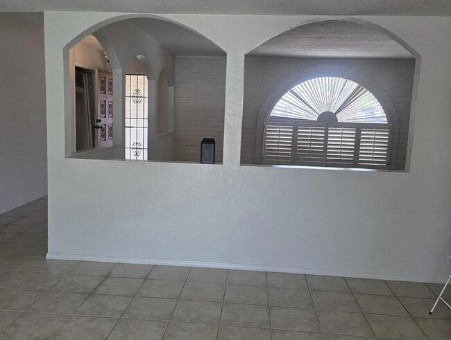 2409 E Jensen St Mesa, AZ 85213 photo 4