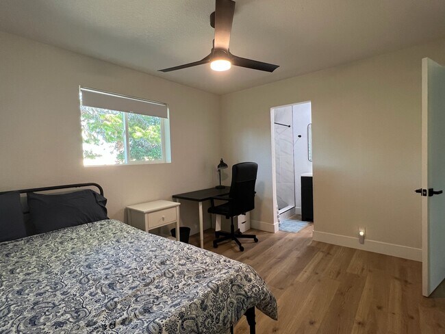 1368 W 14th St Tempe, AZ 85281 photo 3