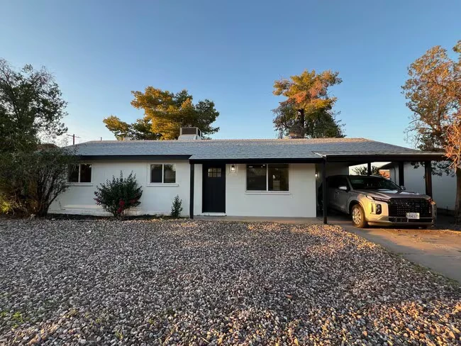 1368 W 14th St Tempe, AZ 85281 photo 2