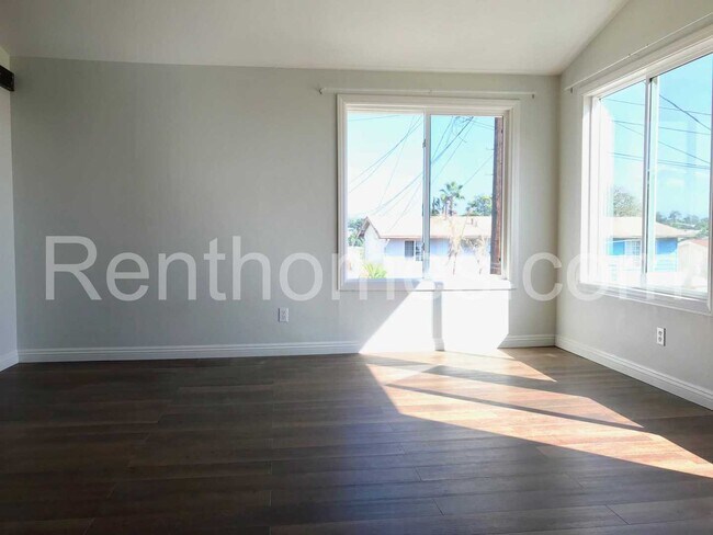 3662 Hondo St San Diego, CA 92105 photo 4