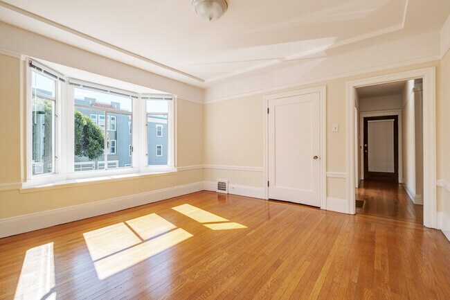 1BR/1BA Apartment on Chestnut St · San Francisco photo 3