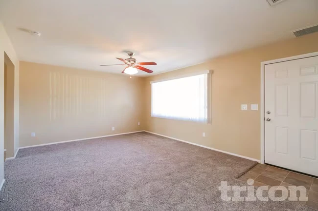 5017 W Sierra Vista Dr Glendale, AZ 85301 photo 3
