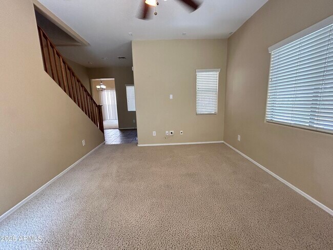 3 Bedroom, 2 1/2 Bathroom, 2 Car Garage in Peoria photo 3