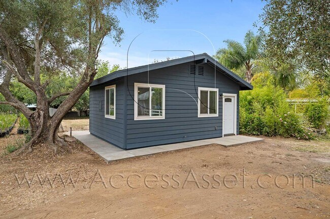 2057 Cam Rainbow Fallbrook, CA 92028