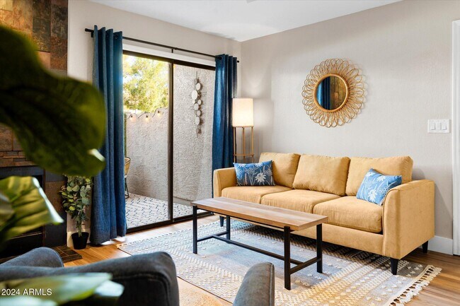 533 W Guadalupe Rd Mesa, AZ 85210 photo 4
