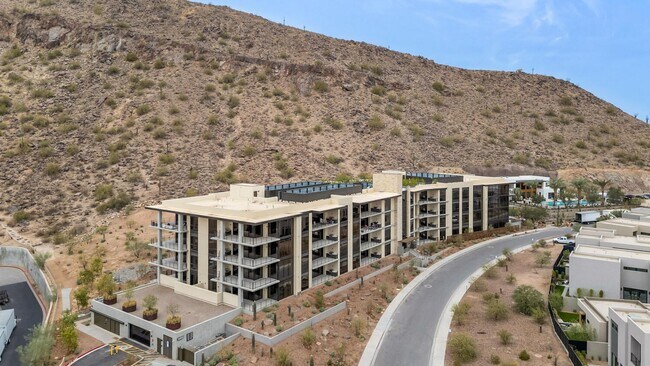 6302 E Camelback Rd Scottsdale, AZ 85251 photo 2