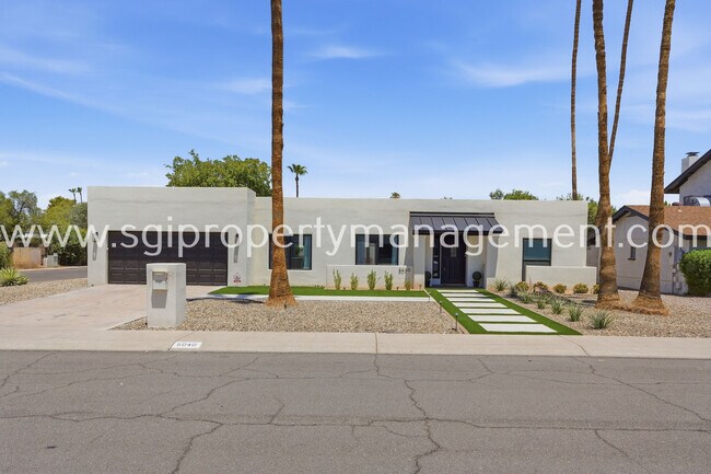 5040 E Columbine Dr Scottsdale, AZ 85254 photo 2