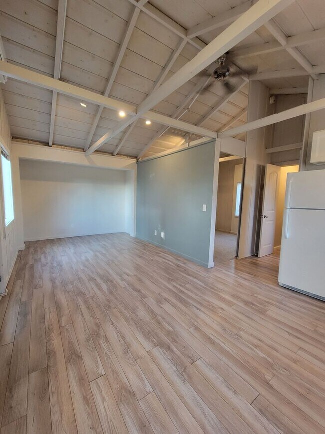 553-557 Silver Strand Blvd Imperial Beach, CA 91932 photo 4