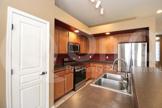 43873 Askew Dr Maricopa, AZ 85138 photo 4