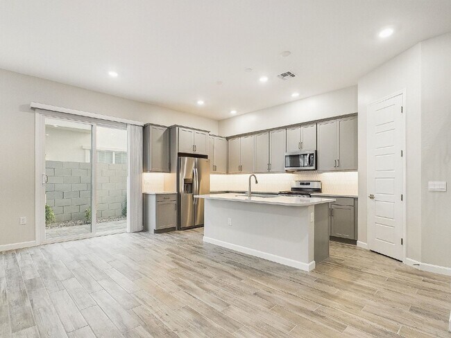 5023 E Gallop Wy Scottsdale, AZ 85254 photo 4
