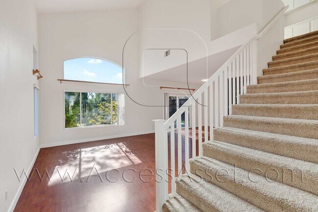 23870 Buttercup Dr Murrieta, CA 92562 photo 4