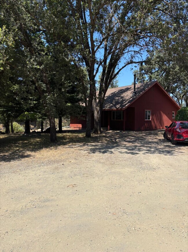 16360 Placer Hills Rd Meadow Vista, CA 95722 photo 2