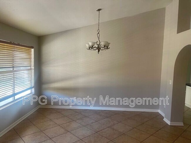 16435 S 43rd St Phoenix, AZ 85048 photo 3