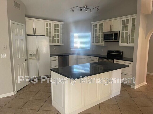 16435 S 43rd St Phoenix, AZ 85048 photo 5