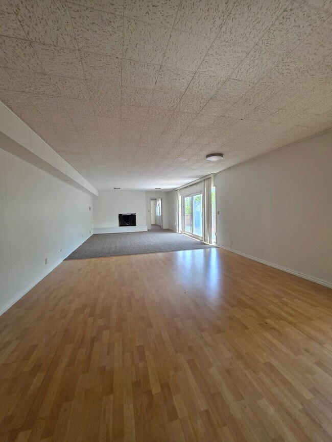 6437 Elmhurst Dr San Diego, CA 92120 photo 5