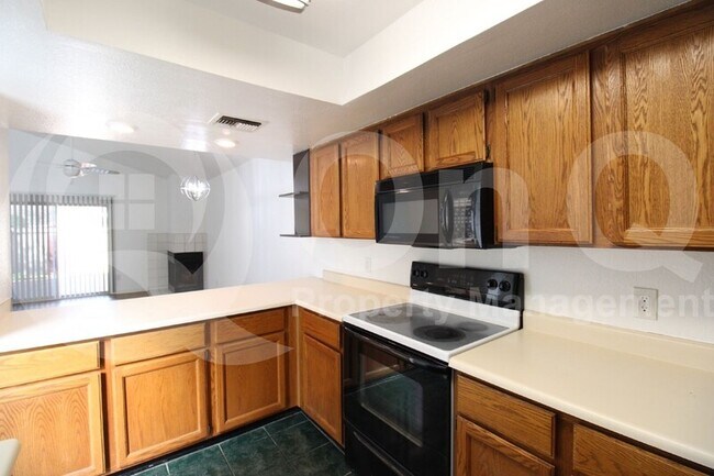 614 S Rio Dr Chandler, AZ 85225 photo 4