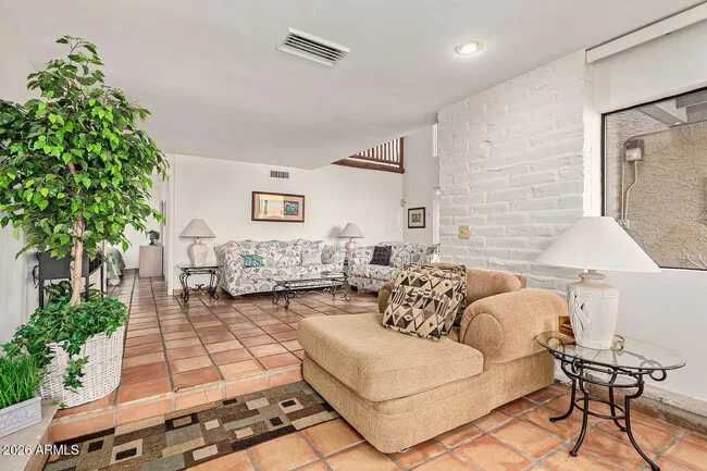 7401 N Scottsdale Rd Paradise Valley, AZ 85253 photo 2