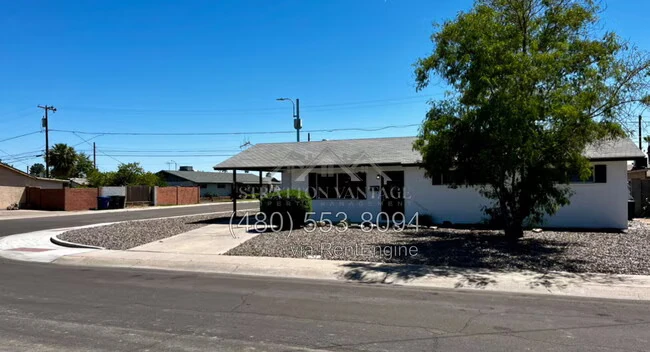 799 E Buffalo St photo 2