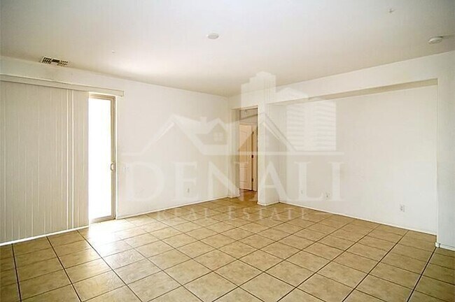 9237 W Milkweed Loop photo 5