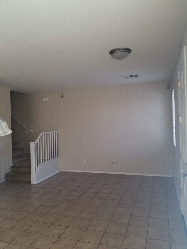 6616 W Adams St Phoenix, AZ 85043 photo 3