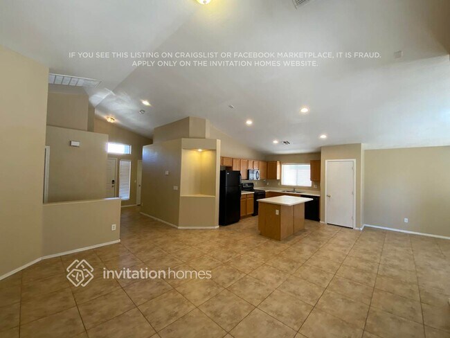 9129 W MacKenzie Dr Phoenix, AZ 85037 photo 4