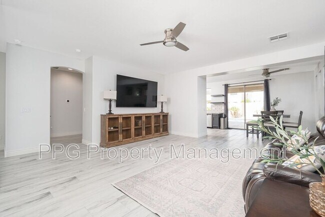 17560 W East Wind Ave Goodyear, AZ 85338 photo 5