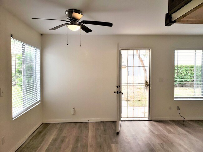 7786 Camino Glorita San Diego, CA 92122 photo 5