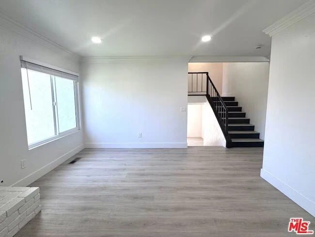 2863 Carmar Way San Diego, CA 92139 photo 5