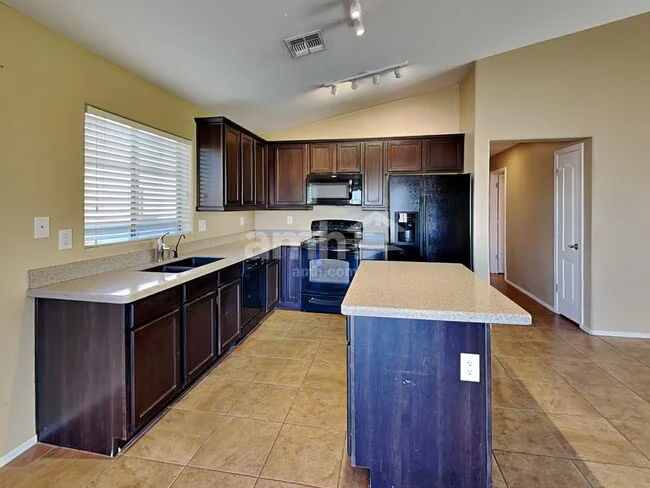 2324 S 238th Ln Buckeye, AZ 85326 photo 3
