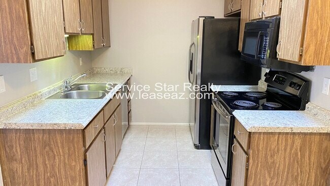 20236 N 3rd Dr Phoenix, AZ 85027 photo 4