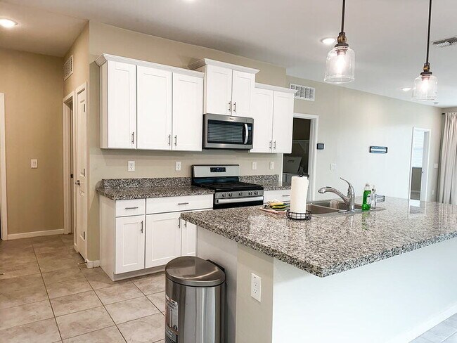 40523 W Shaver Dr Maricopa, AZ 85138 photo 4