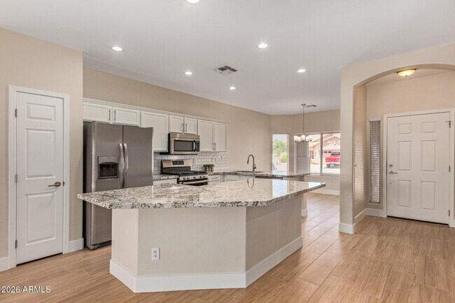 3556 N 143rd Ln photo 2