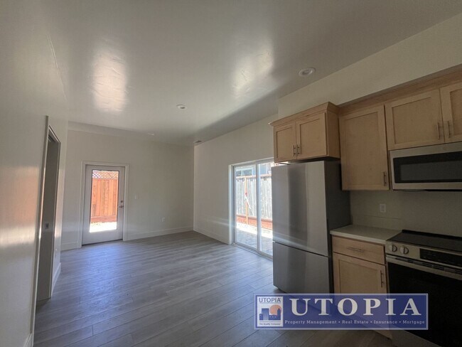 528 Dufour St Santa Cruz, CA 95060 photo 3