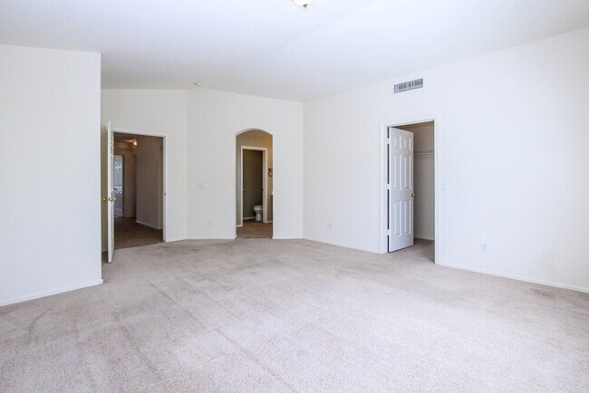14711 W Ely Dr Surprise, AZ 85374 photo 5