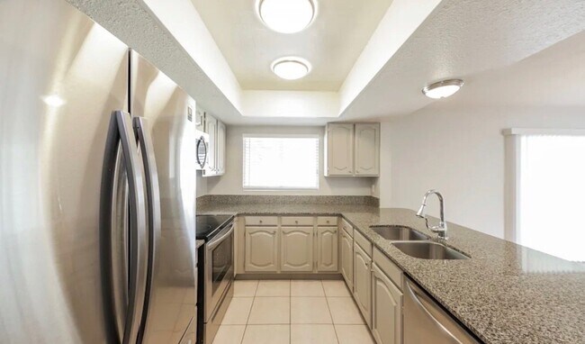 16510 W Jenan Dr Surprise, AZ 85388