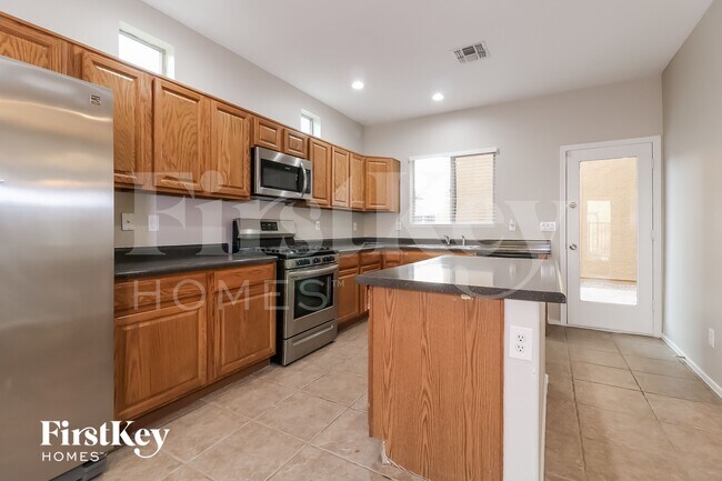 9434 W Berkeley Rd Phoenix, AZ 85037 photo 5