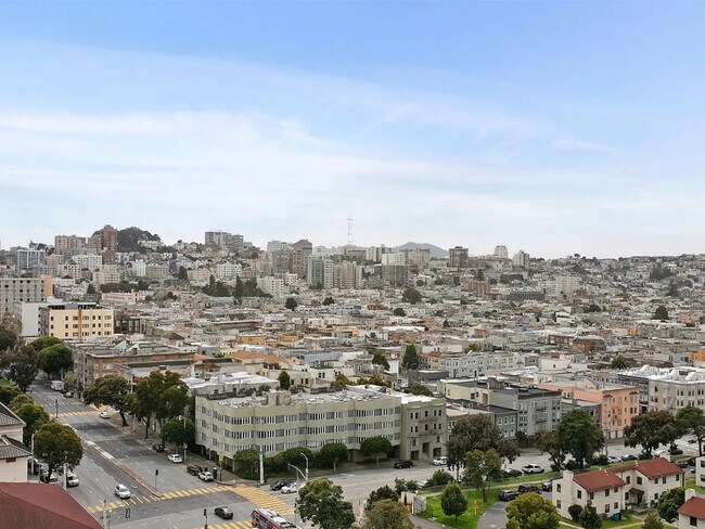 1050 North Point St San Francisco, CA 94109 photo 2
