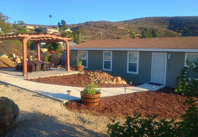 9337-9339 Montemar Dr Spring Valley, CA 91977