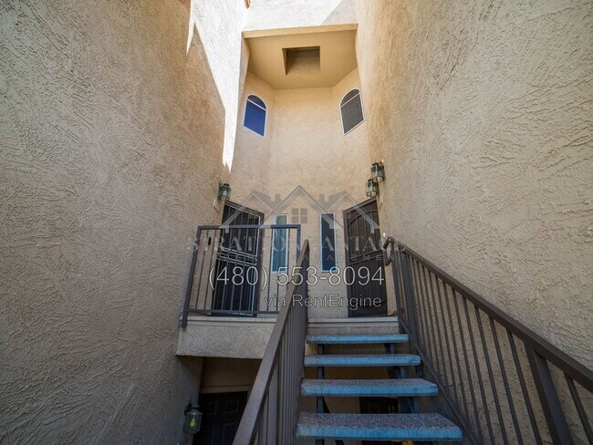 10410 N Cave Creek Rd Phoenix, AZ 85020 photo 3
